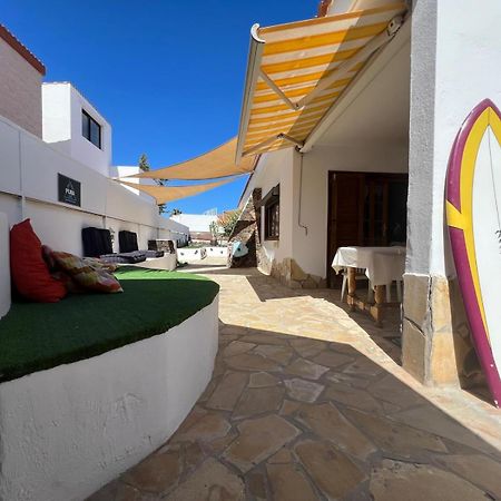 Pura Vida Surf Camp & School Hostel La Oliva Exterior photo